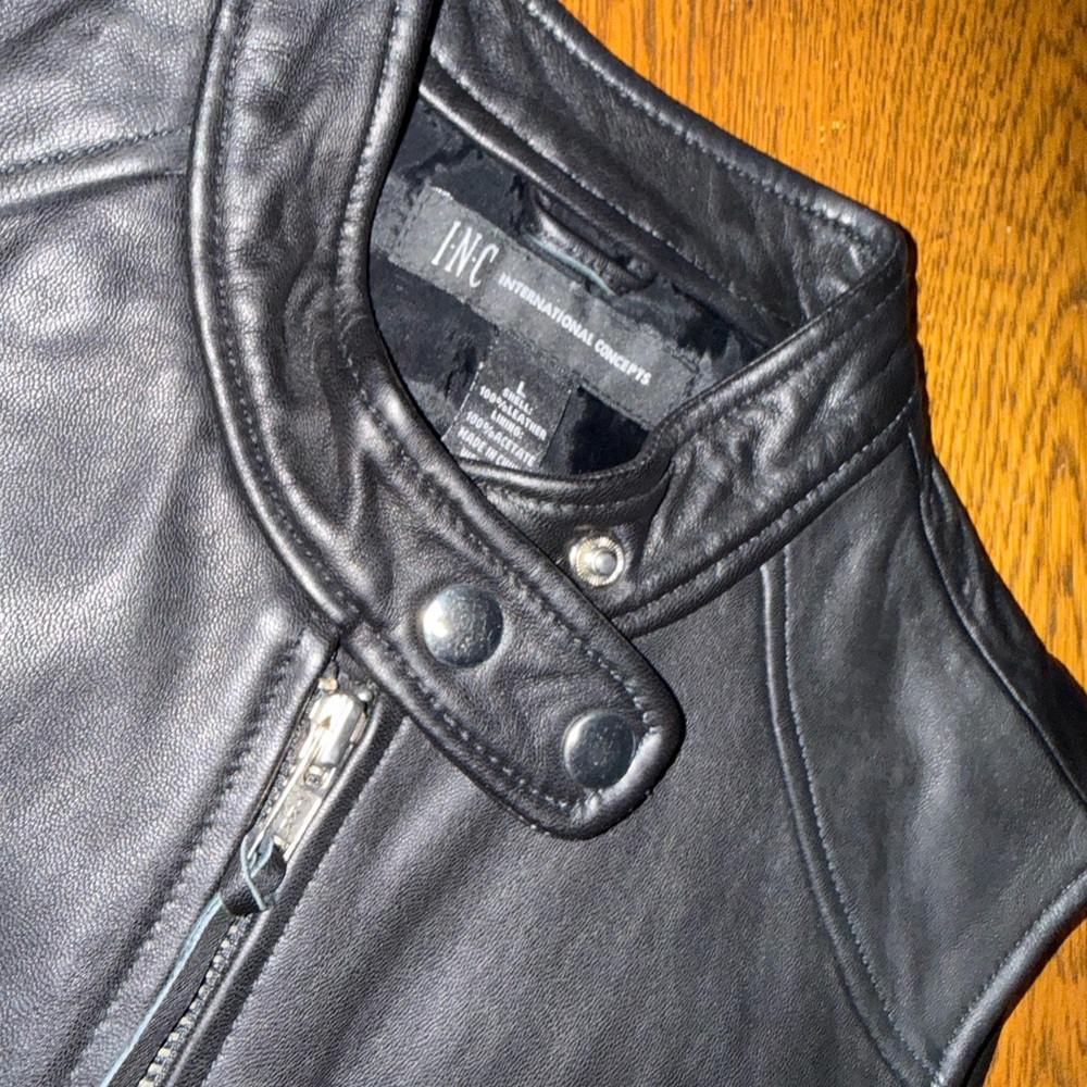 INC International Concepts Black Leather Vest - Picture 3 of 9